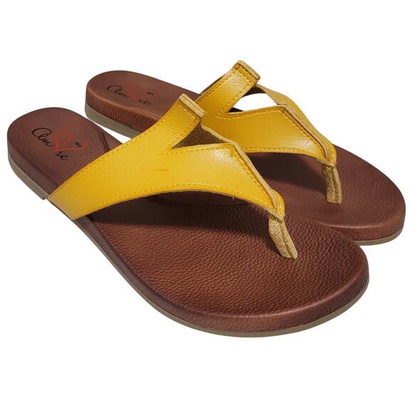 MIA Amore Women Patriciaa Cut Out Flip Flop Thong Sandals Size US 9W Yellow - Picture 1 of 4